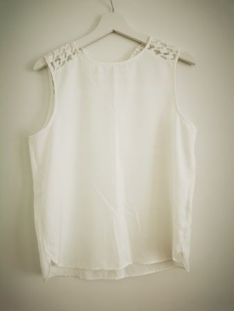 Zara Damen Bluse weiss mit Spitze Grösse 38 guter Zustand