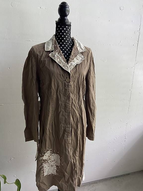 Cappotti: 2000s Parka neuwertig mit Details – Nuovo (secondo la descrizione) da Zürich venduto da enjoyxvintage
