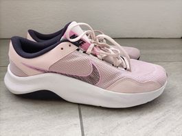 Nike Damen Legend Essential 3, Grösse 44