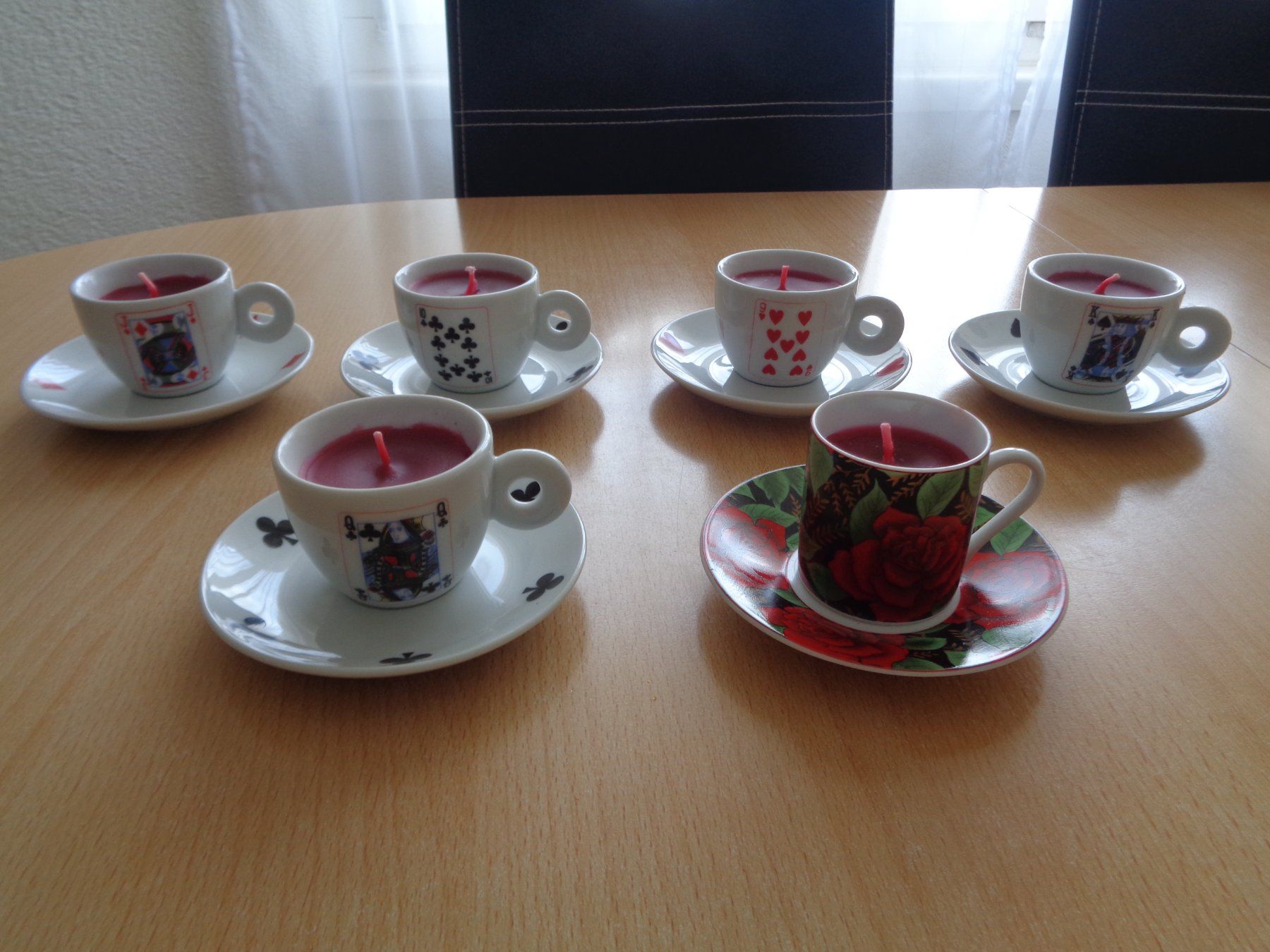 Candele: Kerzen in Espressotassen – Nuovo (secondo la descrizione) da Dietikon venduto da chroetli77 2
