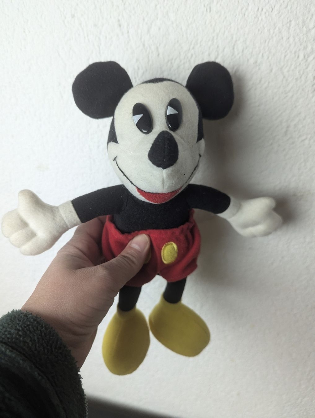 Disney Giocattoli: Retro Mickey Mouse Pie Eyed Plush Toy – Usato da Erlinsbach SO venduto da Meytalien