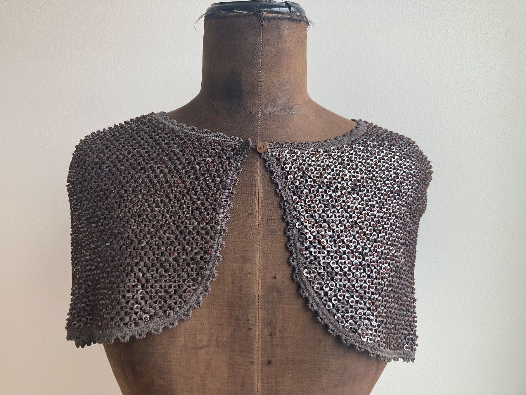 Altro in Moda donna: Pailletten Cape von Adam Jones – Nuovo (secondo la descrizione) da Rapperswil SG venduto da Carlotta1