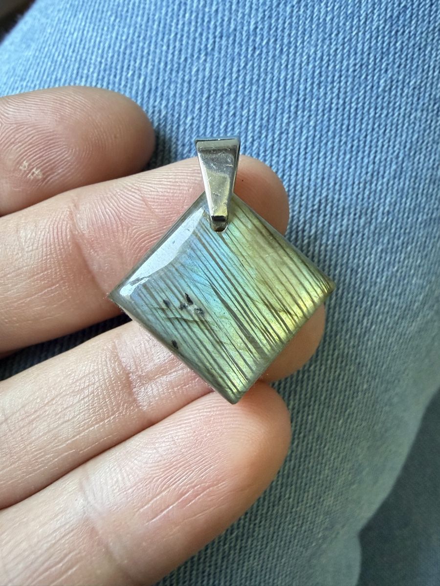 Ciondoli: Pendentif Labradorite  – Nuovo e nell'imballaggio originale da Le Noirmont venduto da Fanny_ 1