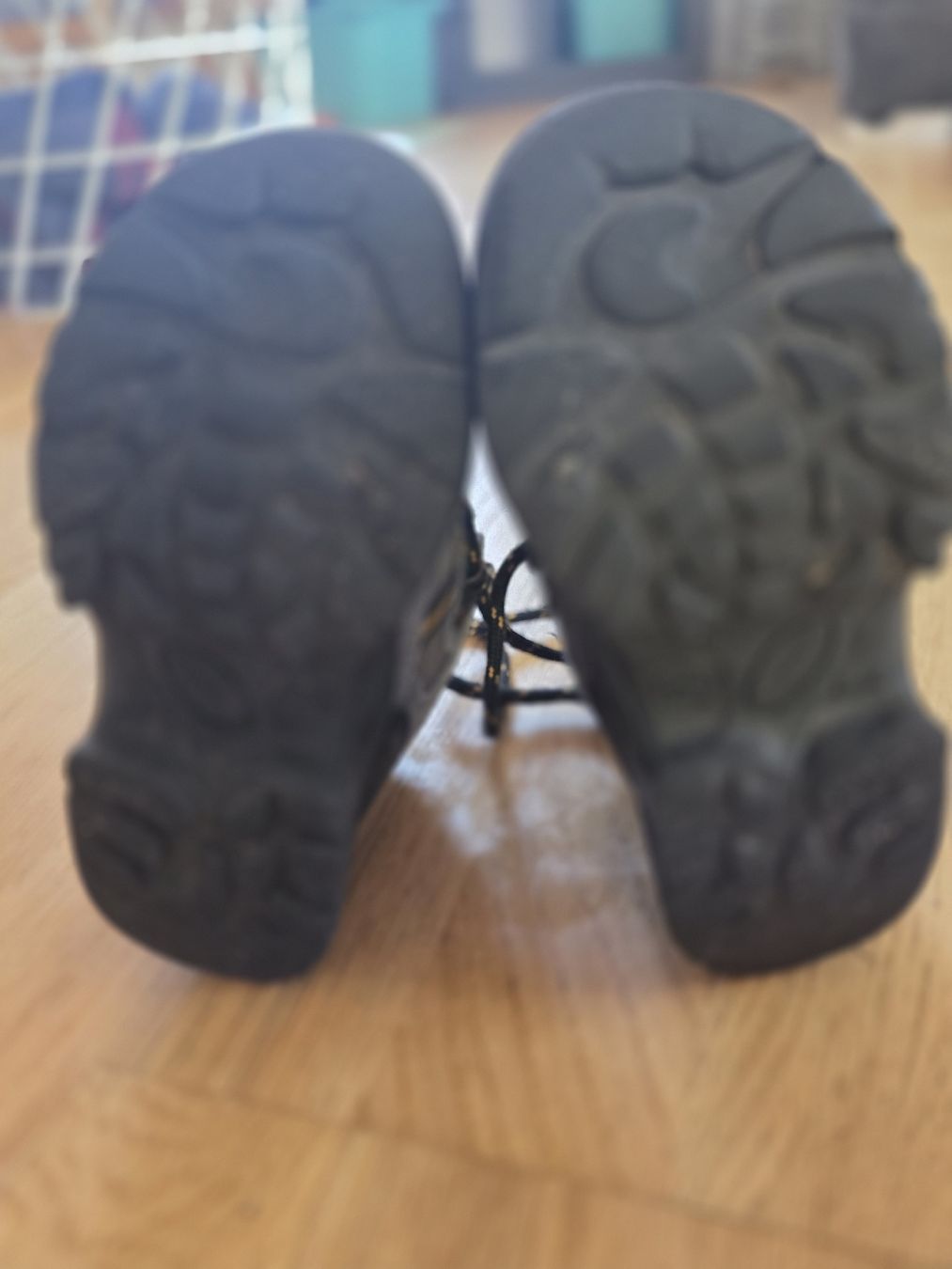 Chaussures garçon: Kinder Wanderschuhe Grösse 26  – D'occasion à Oberurnen par Mar_Sa29.09 3
