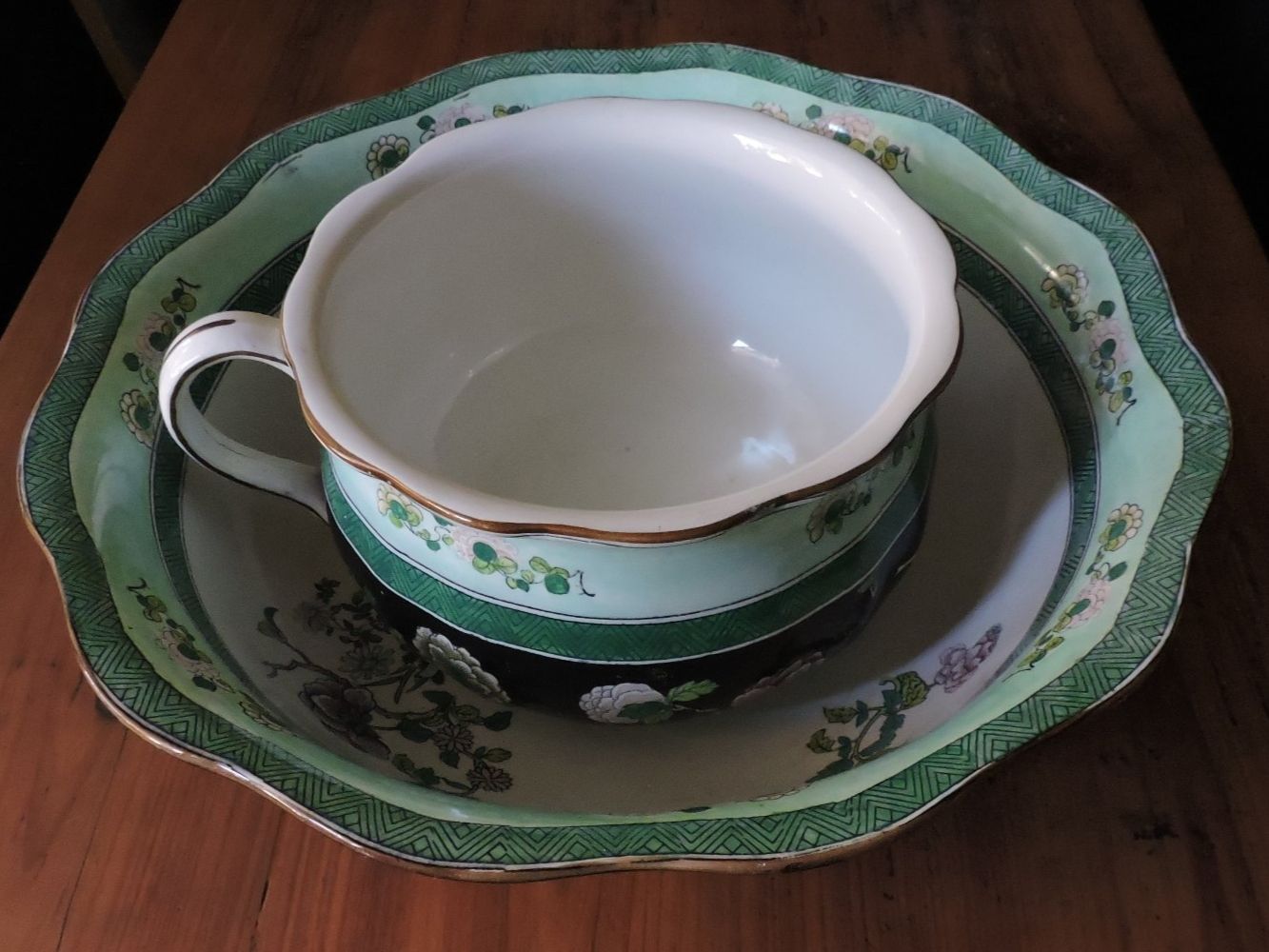 Coupes: Wunderschöne antike Waschschüssel mit Nachttopf – D'occasion à Bern par sasa65