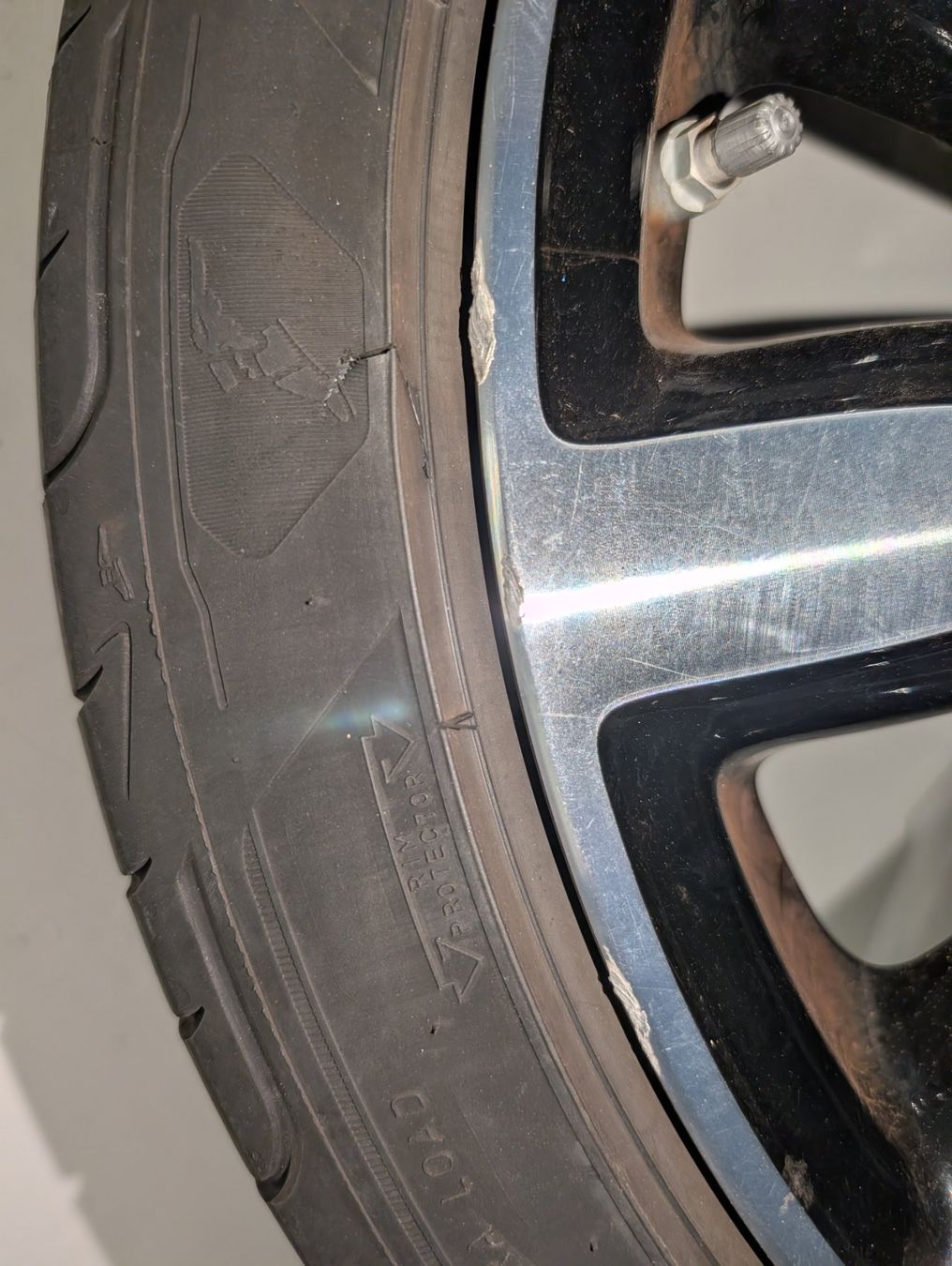 Mini Pneus & Roues: Mini Cooper SE Kompletträder 17 Zoll – D'occasion à Lenzburg par igor.b 4