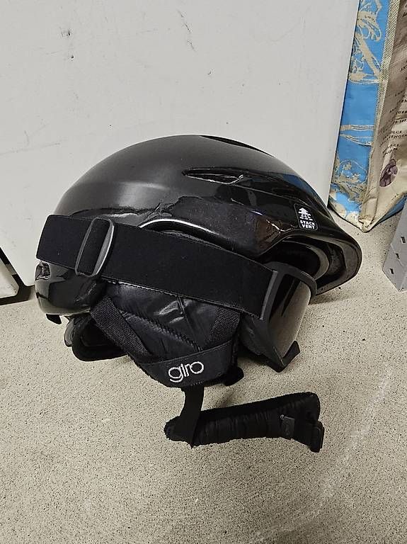 Caschi: Casco sci o bicicletta bimbo taglia S – Usato da Viganello venduto da HaniHela 1