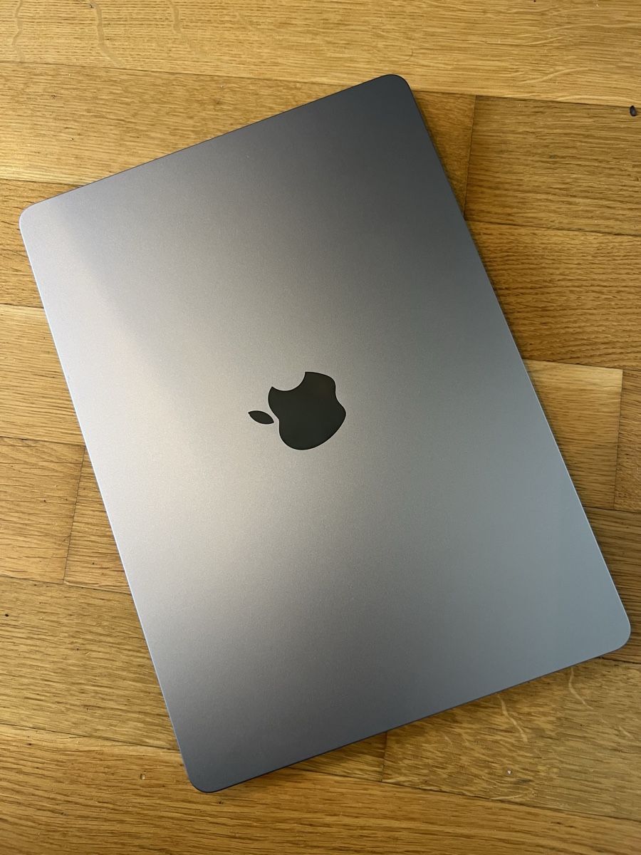 Apple Notebook: Macbook Air M2 16GB RAM – Usato da Sion venduto da blckcrows 2