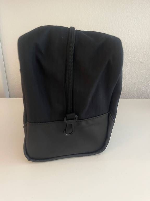 Nike Taschen: Nike Schuhbeutel Trainingsschuhtasche 11L NEU – Neu und originalverpackt aus Reinach BL von present4you 3