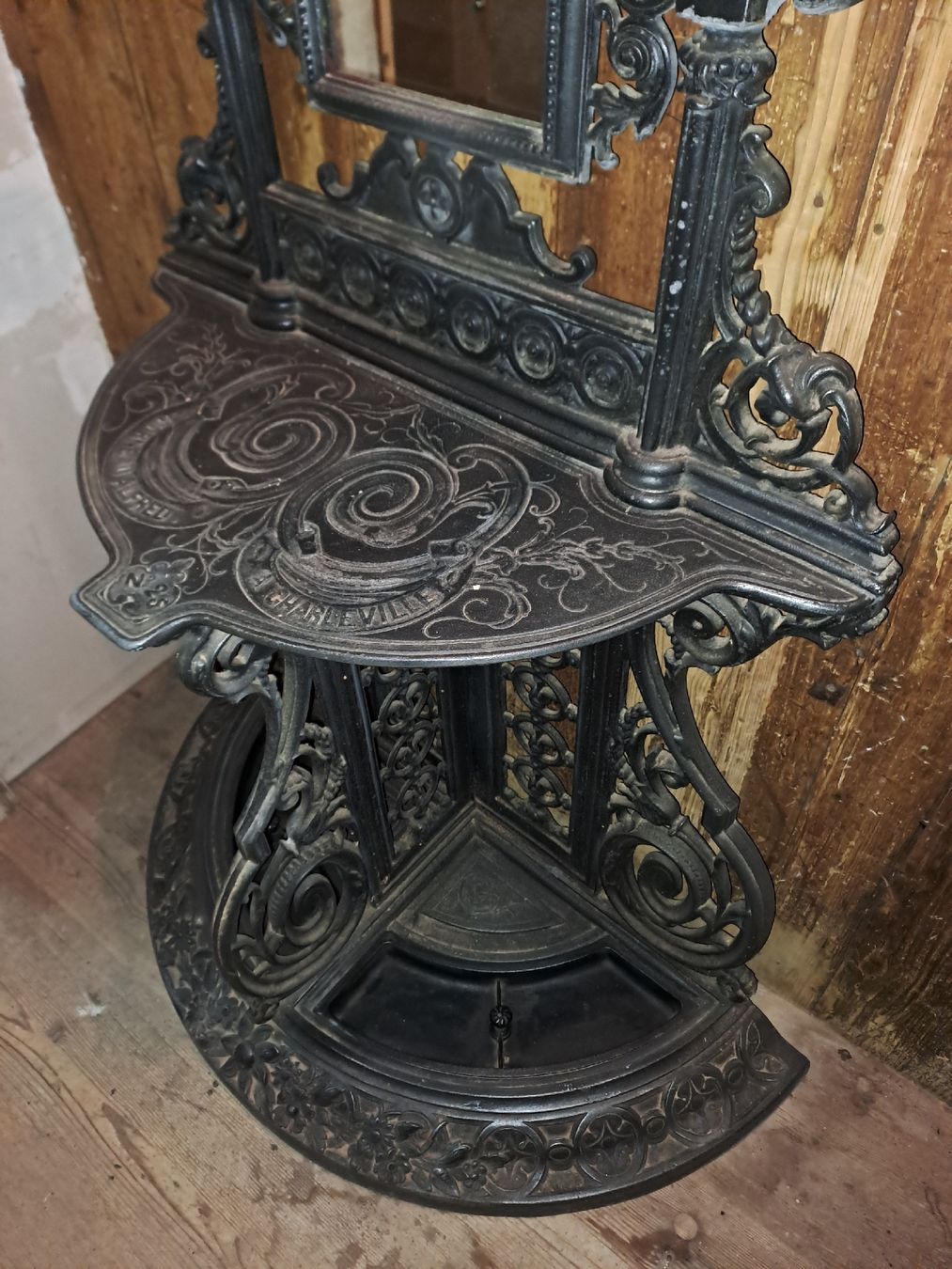 Guardaroba: Garderobe Gusseisen – Usato da Gebenstorf venduto da suroh 3