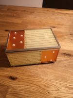 Schmuck Schachtel aus Glas hand dekoriert. .