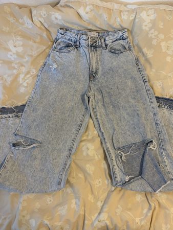 Light Wash Distressed Jeans