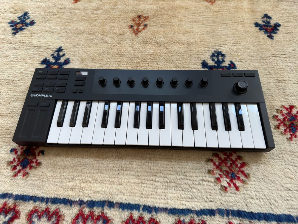 Native Instruments Komplete Kontrol M32 | Kaufen auf Ricardo
