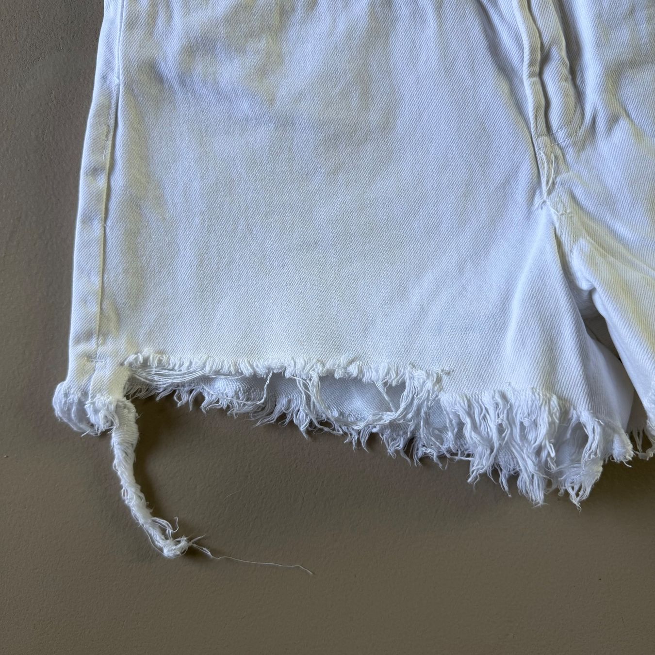 Zara Pantaloni: ZARA Denim Shorts 🤍 – Usato da Zürich venduto da ClosetQueen 4