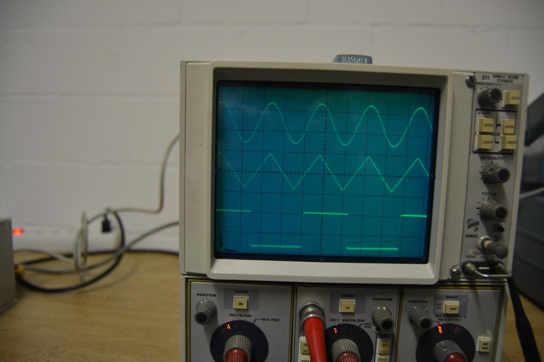 Misurare: Tektronix  5103N single beam storage – Usato da Wil SG venduto da fanofrio 1