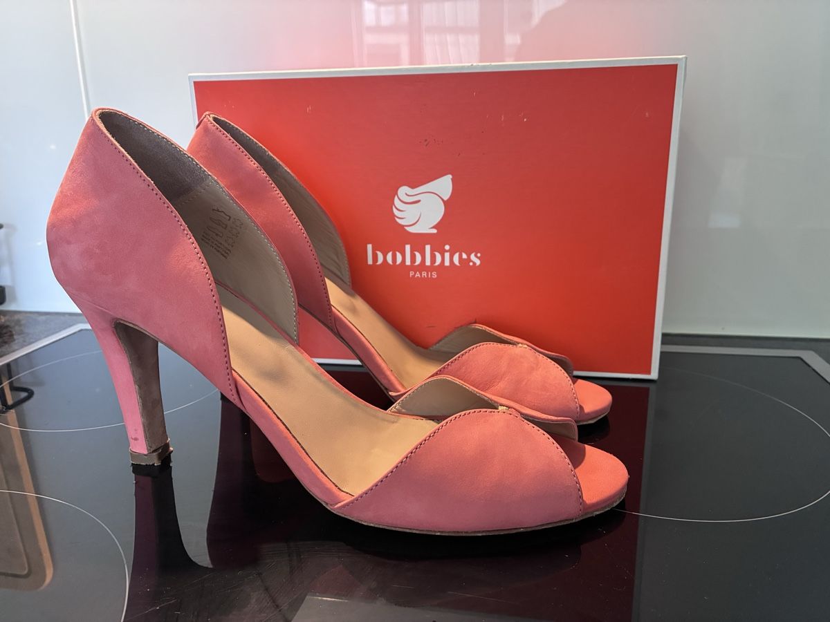 Scarpe da donna: Escarpins de Bobbies – Usato da Lausanne venduto da lewis04 1