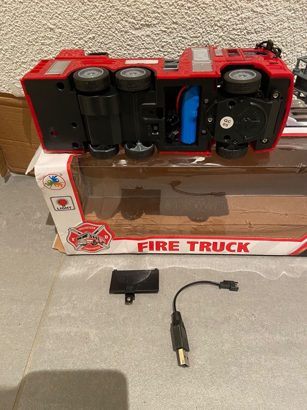 Giocattoli: Fernbedienung Elektrische Feuerwehrmann / Der Renner/ NEU – Nuovo e nell'imballaggio originale da Seon venduto da Aaargauer01 7