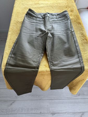 Pantalon Tendance Kaki Neuf Taille 38 Pour l'Automne!