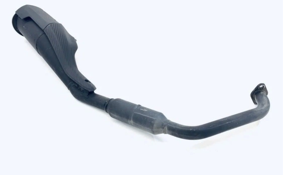 Yamaha Échappements: Originalauspuff R125 2019-2020 – D'occasion à Unterseen par Rossi4693 1