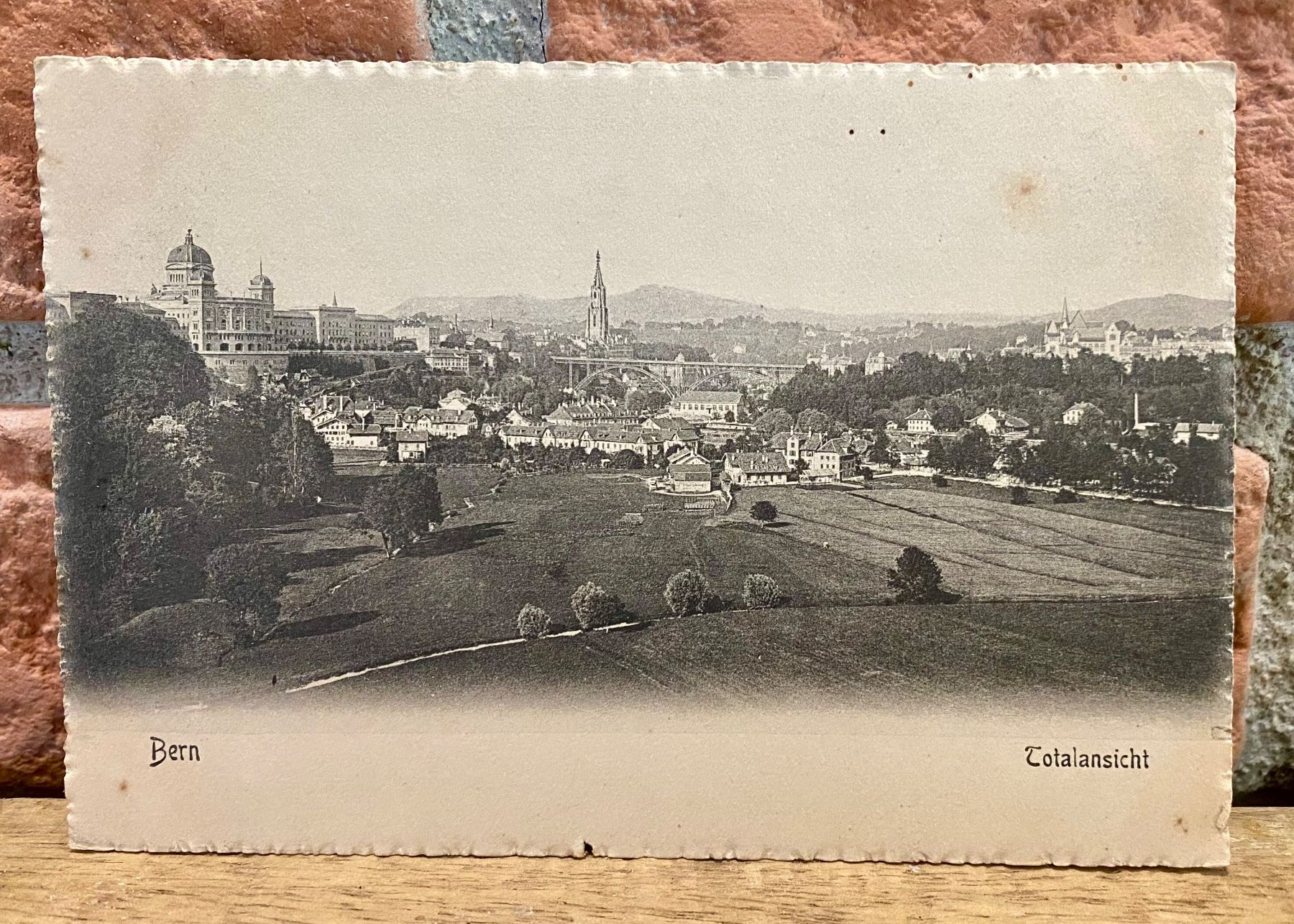 Cartoline postali: BERN Totalsicht mit Bundeshaus – Usato da Root venduto da ENGLAND-TREASURES