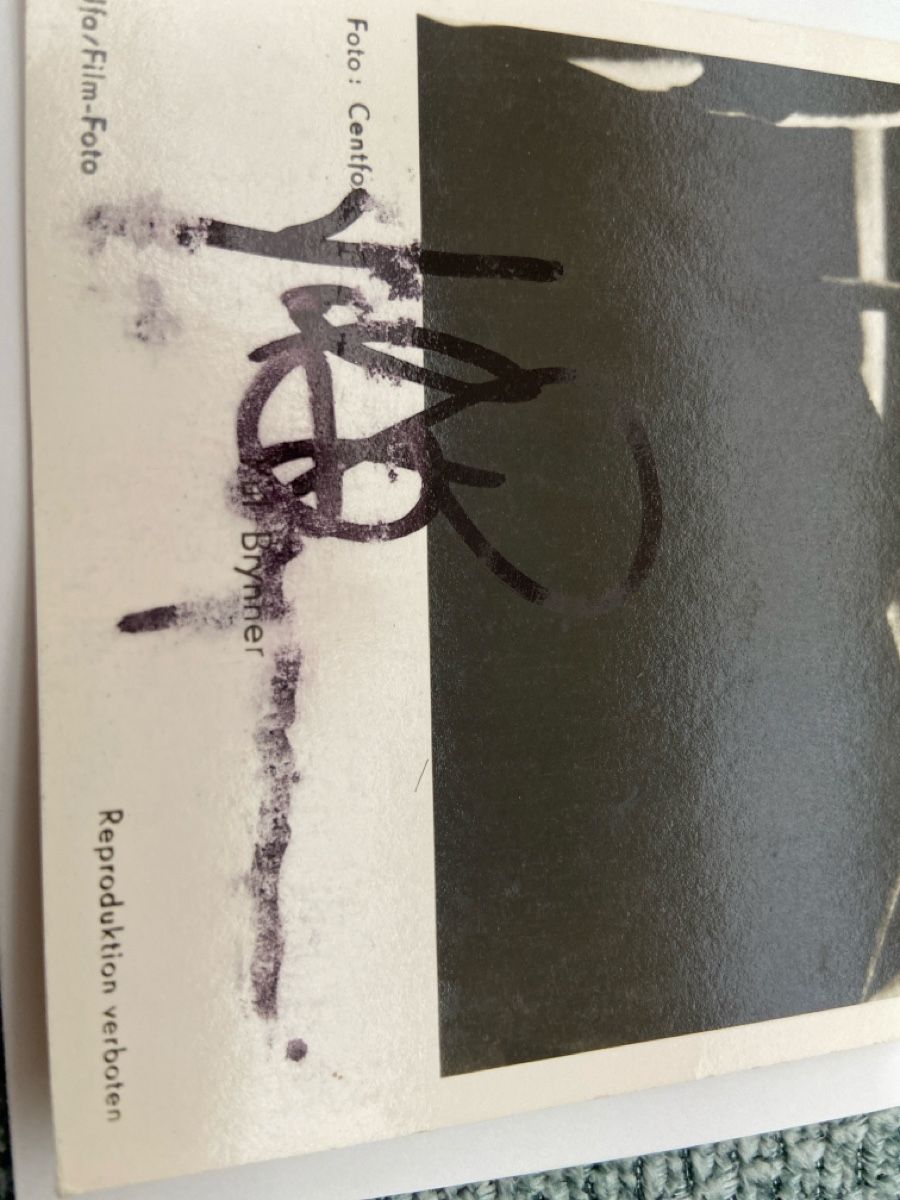 Autografi: Autogramm Yul Brynner – Usato da Henggart venduto da cdl_zh5b 1
