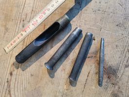 4 alte Locheisen, Dorn, Punzen, Lederbearbeitung, Stanzeisen