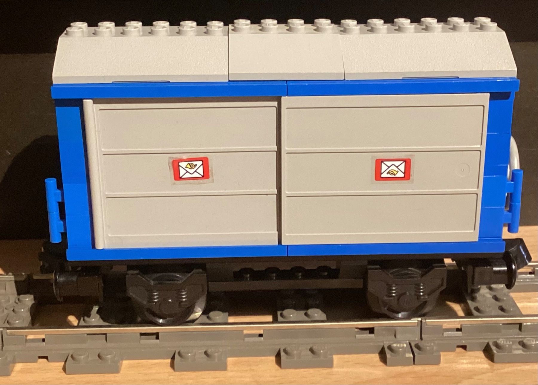 Lego Kit di costruzioni: Blauer Postwagen aus Set 4564 Lego 9V Eisenbahn – Usato da Glarus venduto da Folienjoe24 3