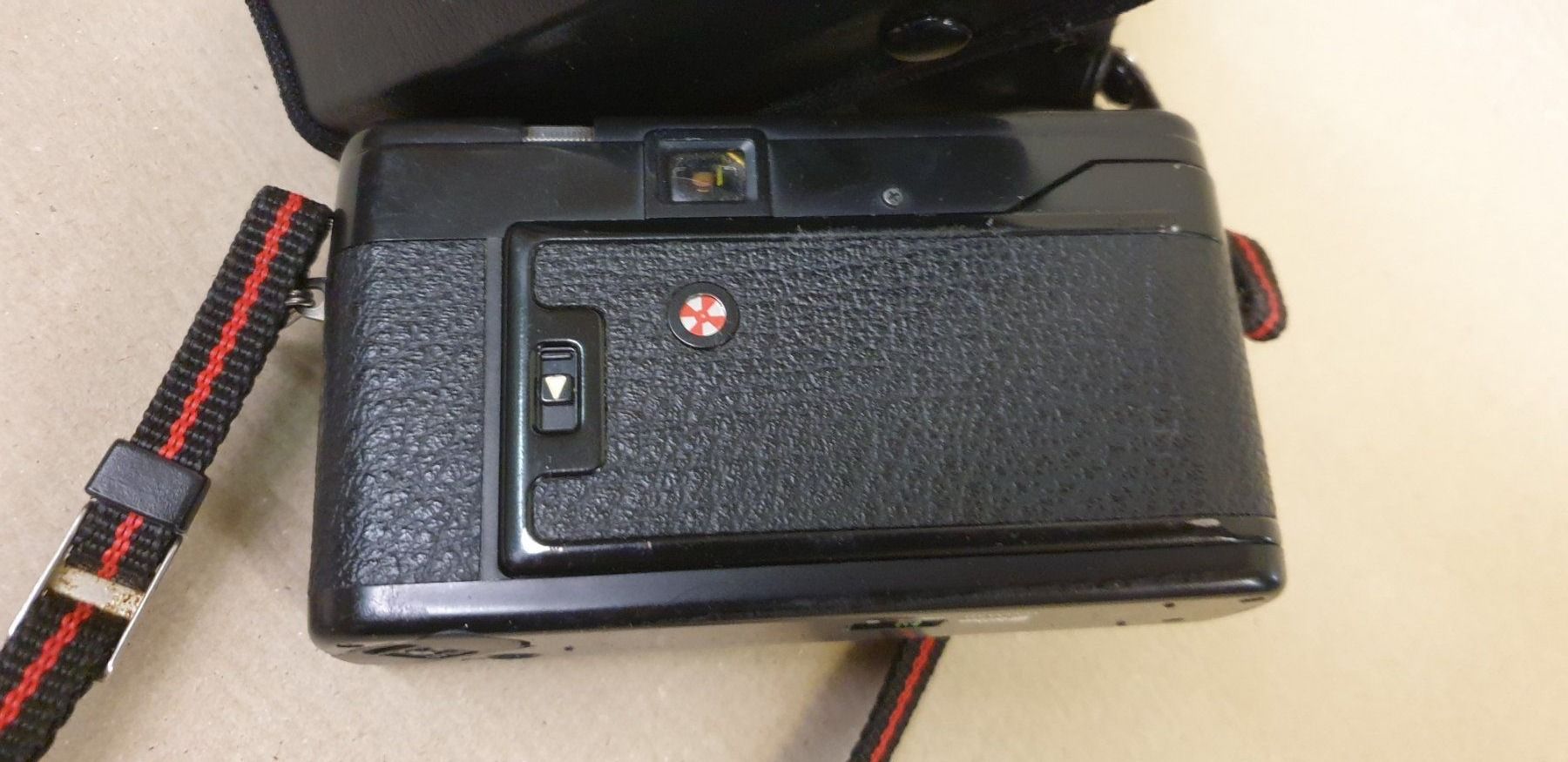 Yashica Kamera: Yashica Full Automatic Auto Focus Motor – Gebraucht aus Emmen von Brockofsky 3