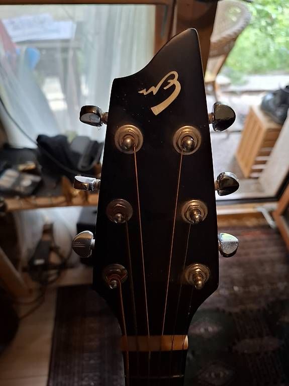 Strumenti musicali: Guitare acoustique  – Usato da filet venduto da Dudultala 2