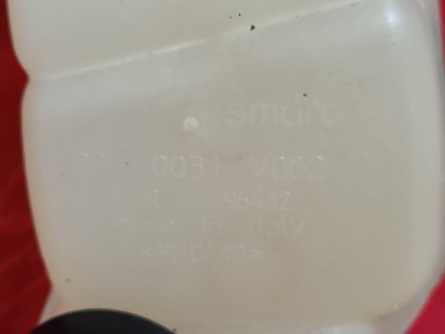 Smart Tutti pezzi di ricambio auto: Smart roadster vaschetta lavavetri o liquido raffreddamento – Usato da Cadenazzo venduto da Mulinacu 5