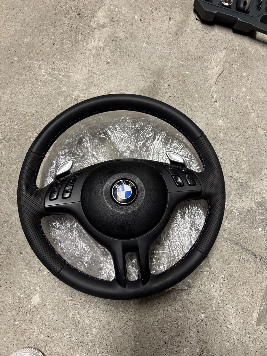 BMW Tutti pezzi di ricambio auto: BMW E46 SMG Lenkrad Neu Bezogen – Usato da Zürich venduto da Bimmer3