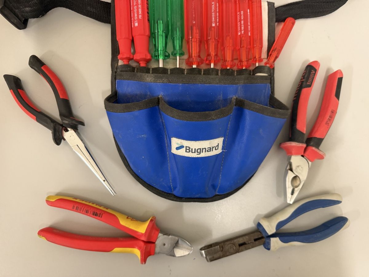 Knipex Alle Werkzeuge: Handwerkzeug mit Tasche  – Neu (gemäss Beschreibung) aus Zürich von papaplatte 2