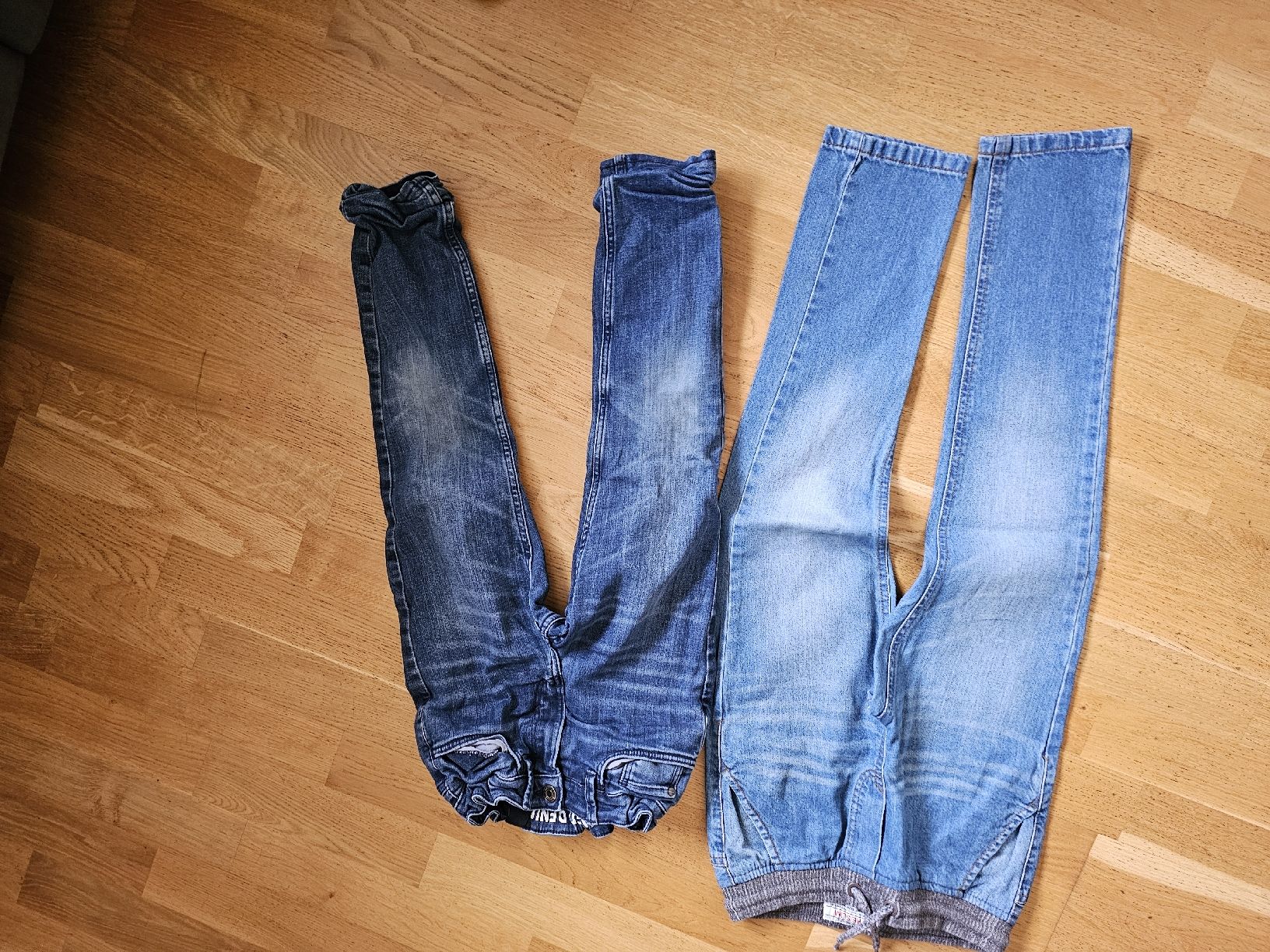 Pantalons: Hosen 134 – D'occasion à Landquart par scharlachroti