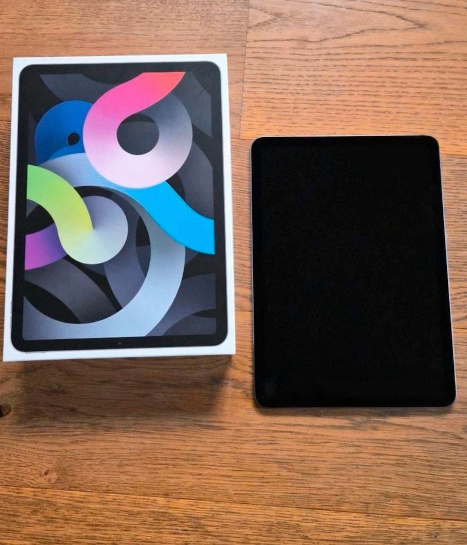 Apple Tablet PC: iPad Air (4th generation) mit Apple Pencil – Usato da Bichelsee venduto da yarbaf
