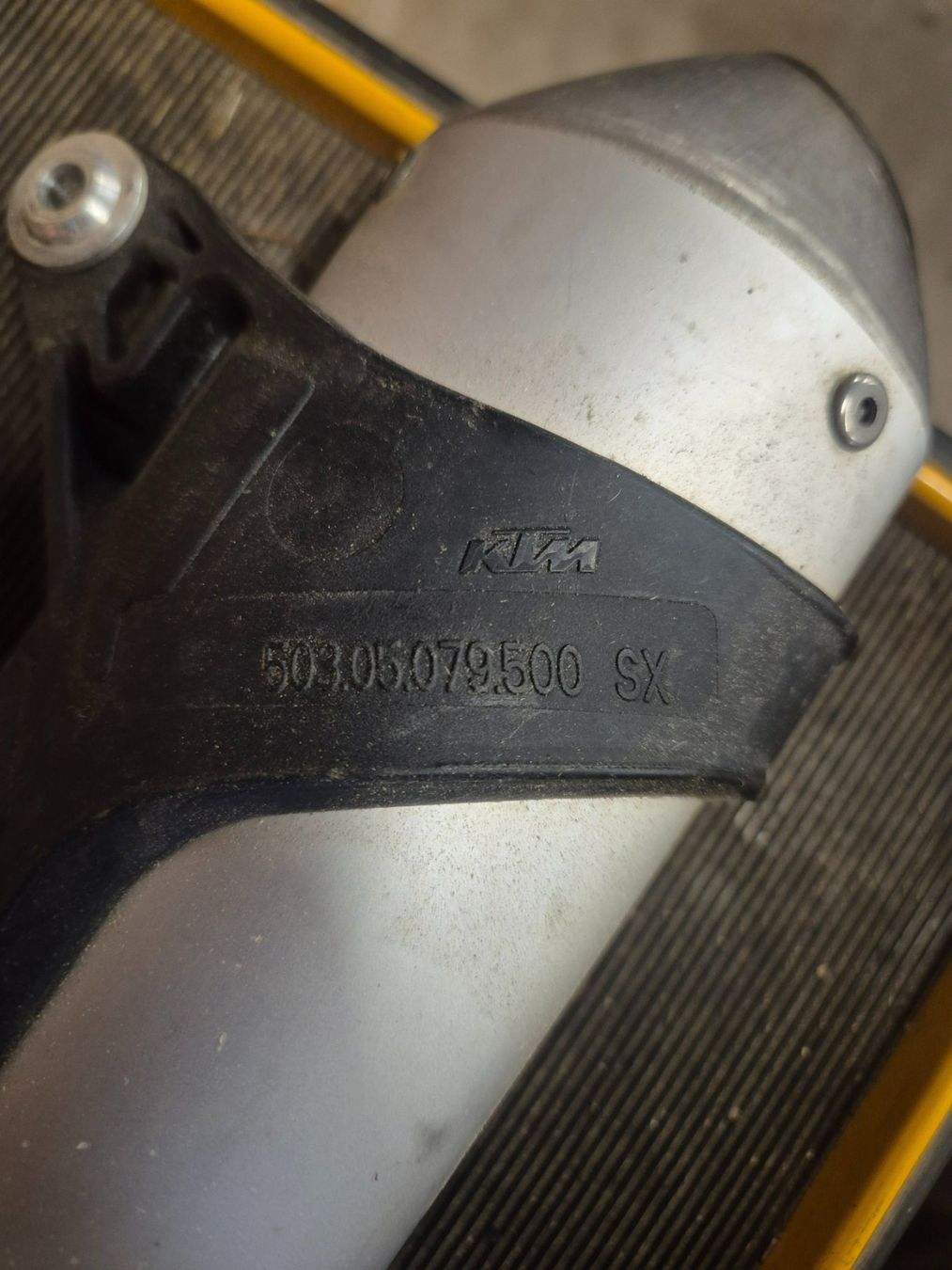 KTM Auspuffanlagen: KTM Endschalldämpfer / Auspuff – Gebraucht aus Bolligen von Schneider_Geristein 5