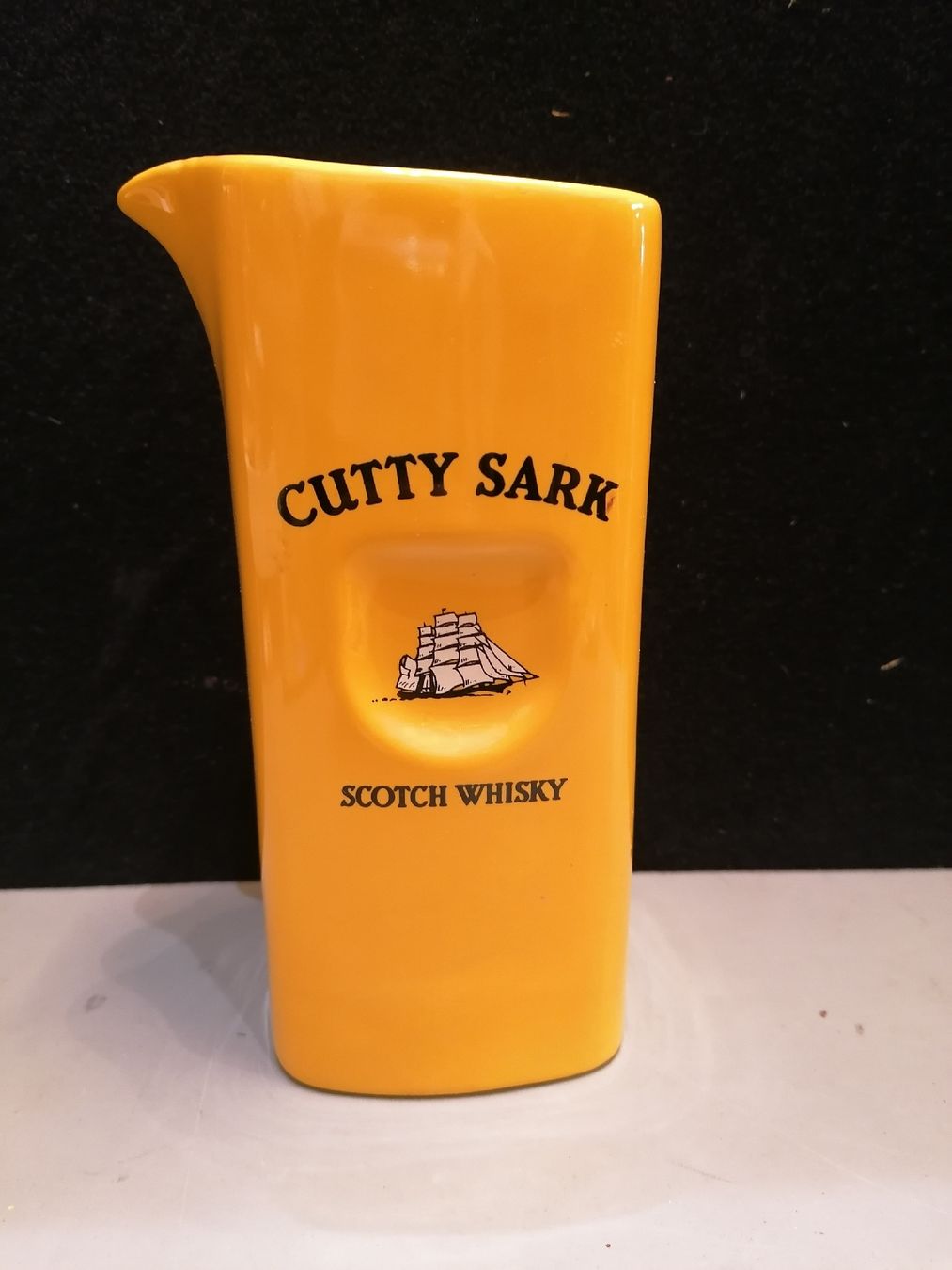 Vasen & Gefässe: CUTTY SARK SCOTCH WHISKY – Gebraucht aus Genève von Leboucheoreilles