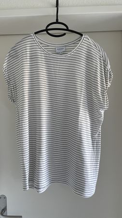 Gestreiftes Sommer T-Shirt, AWARE by Vero Moda - Top Zustand