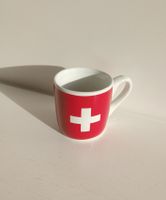 Schweizer Rote Espresso Tasse Cotfer Geneva mit Flagge
