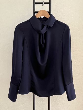 TMBM Damen Bluse aus glänzendem Stoff - Größe M (neu)