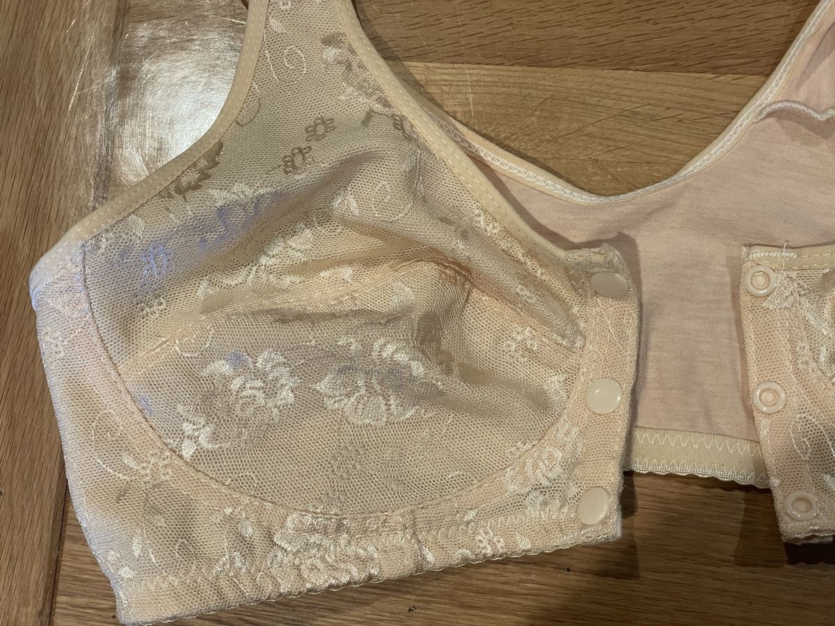 Altra biancheria intima: Soutie-gorge neuf taille 42 – Nuovo (secondo la descrizione) da Martigny-Croix venduto da jen_t9fp 1