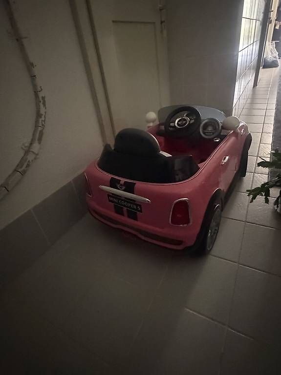 Fahrzeuge für Kinder: Mini Cooper Kinder Auto – Gebraucht aus Amriswil von MuMeJaEl 2