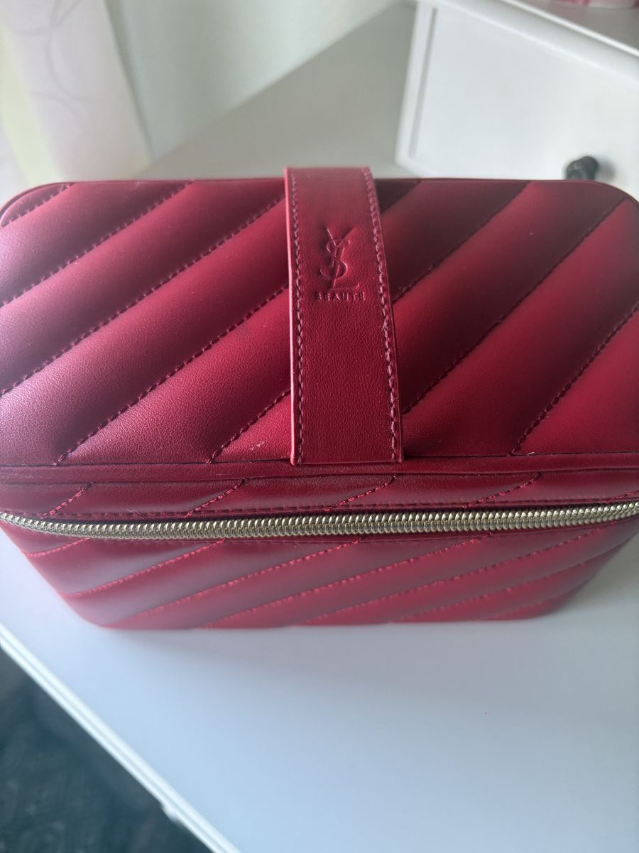 Saint Laurent Custodie per cosmetici: Ysl Beautycase  – Usato da Basel venduto da Brunner.T 1