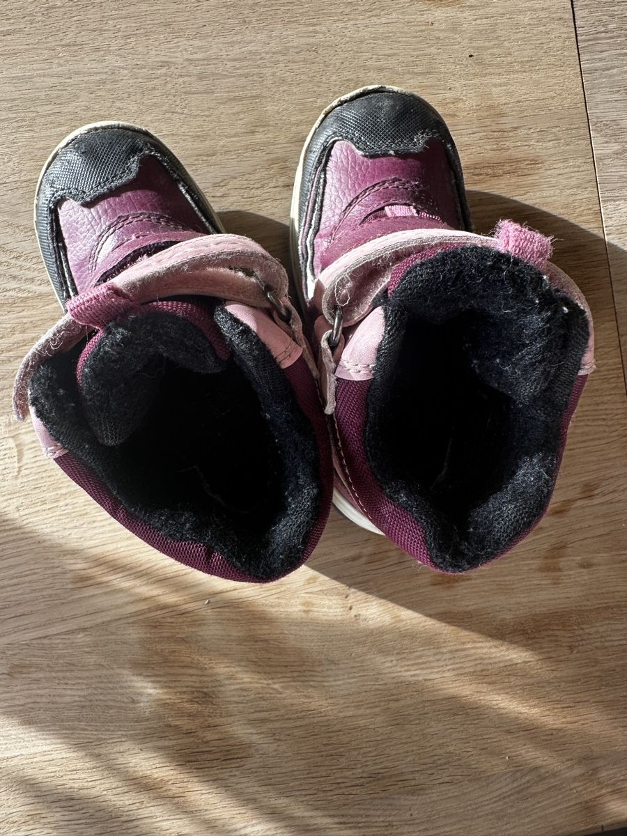 Geox Scarpe per ragazze: Geox Winterstiefel Grösse 25 – Usato da Bern venduto da Tana31 5