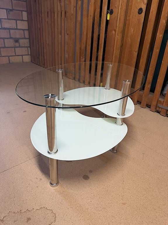 Tische: Beistelltisch – Gebraucht aus Schaffhausen von Debo20 2