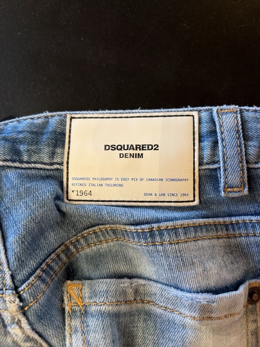 Dsquared2 Pantaloni: Dsquared2 Jeans Denim hellblau mit Used-Effekten Kinder  – Usato da Seuzach venduto da salche 2