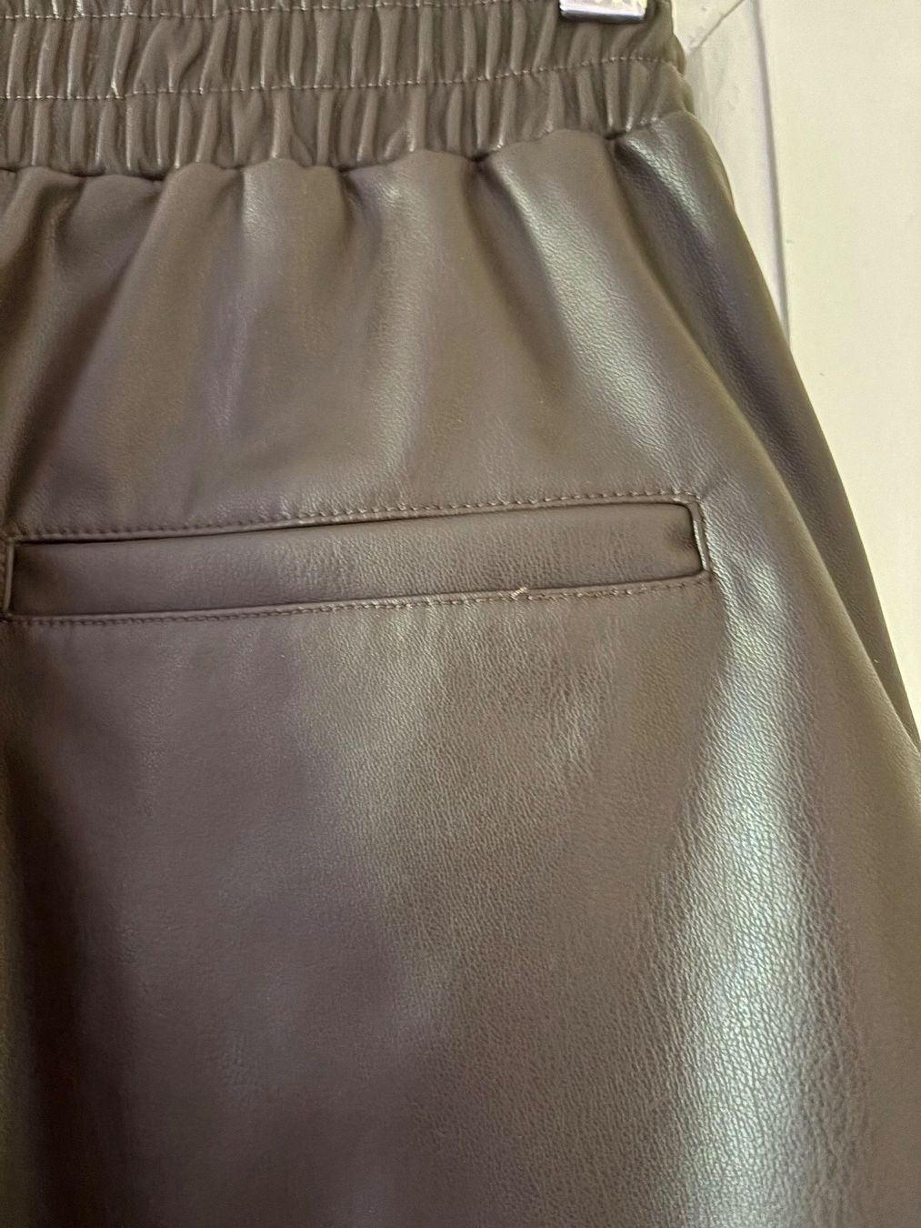 H&M Pantaloni: BERMUDA DIVIDED H&M - taille XXS - NEUF – Nuovo (secondo la descrizione) da Morges venduto da Bubblecut 1