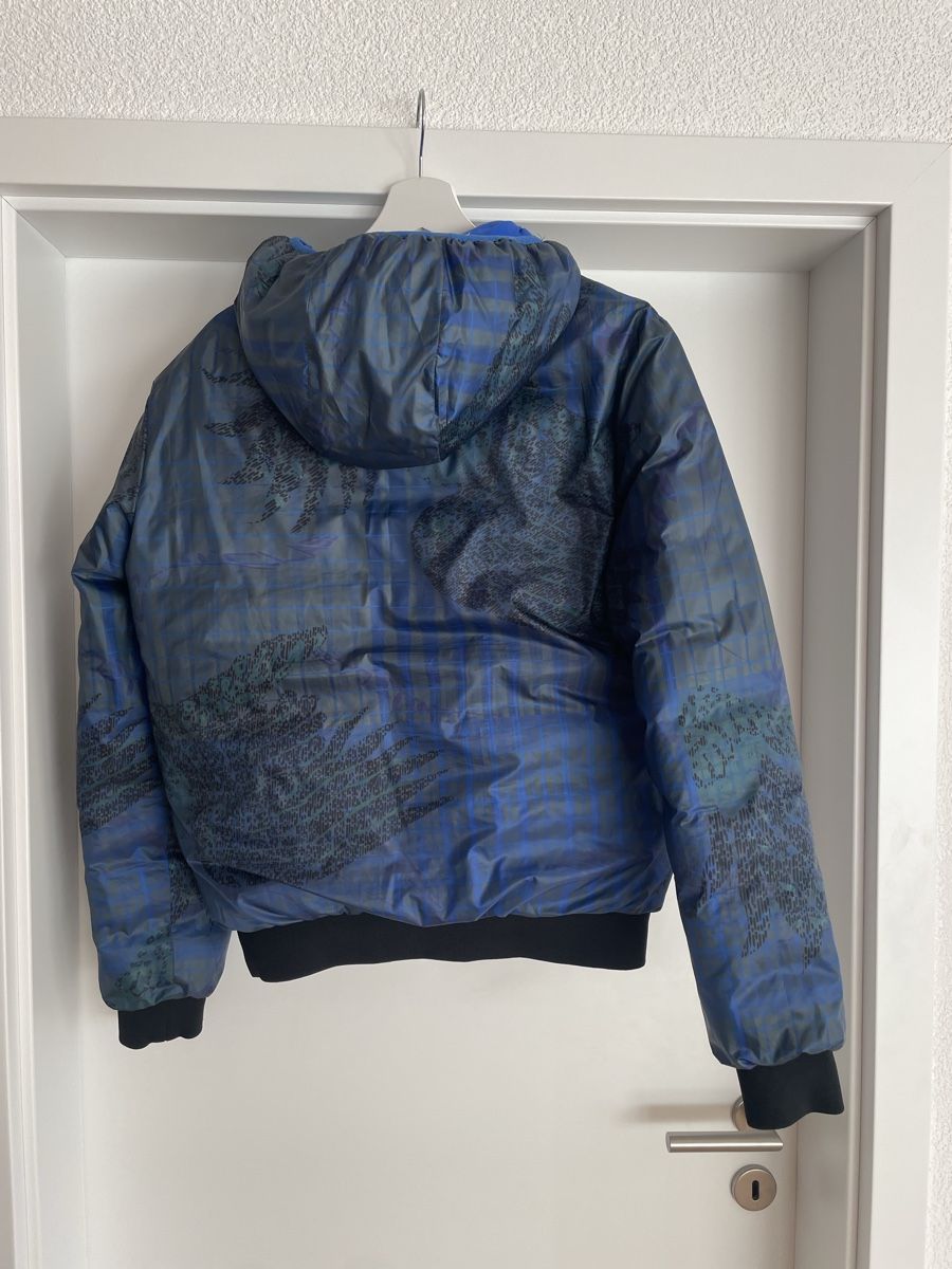 Roberto Cavalli Giacche: Down jacket Cavalli Class reverse – Nuovo (secondo la descrizione) da Pâquier-Montbarry venduto da mir_687p 1