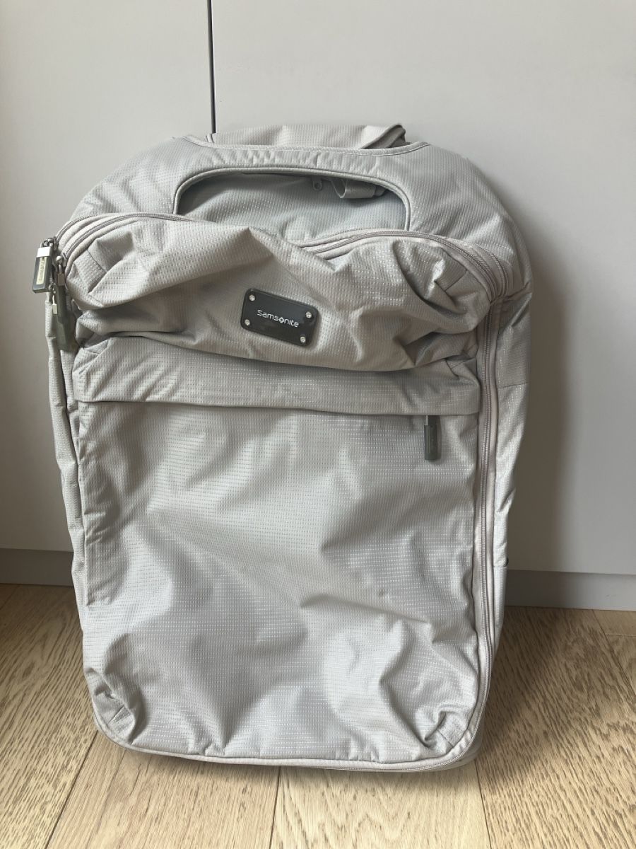 Samsonite Reisekoffer: Samsonite Reisetasche mit Rollen, Grau - Top Zustand! – Neu (gemäss Beschreibung) aus Muralto von jac_hkz5