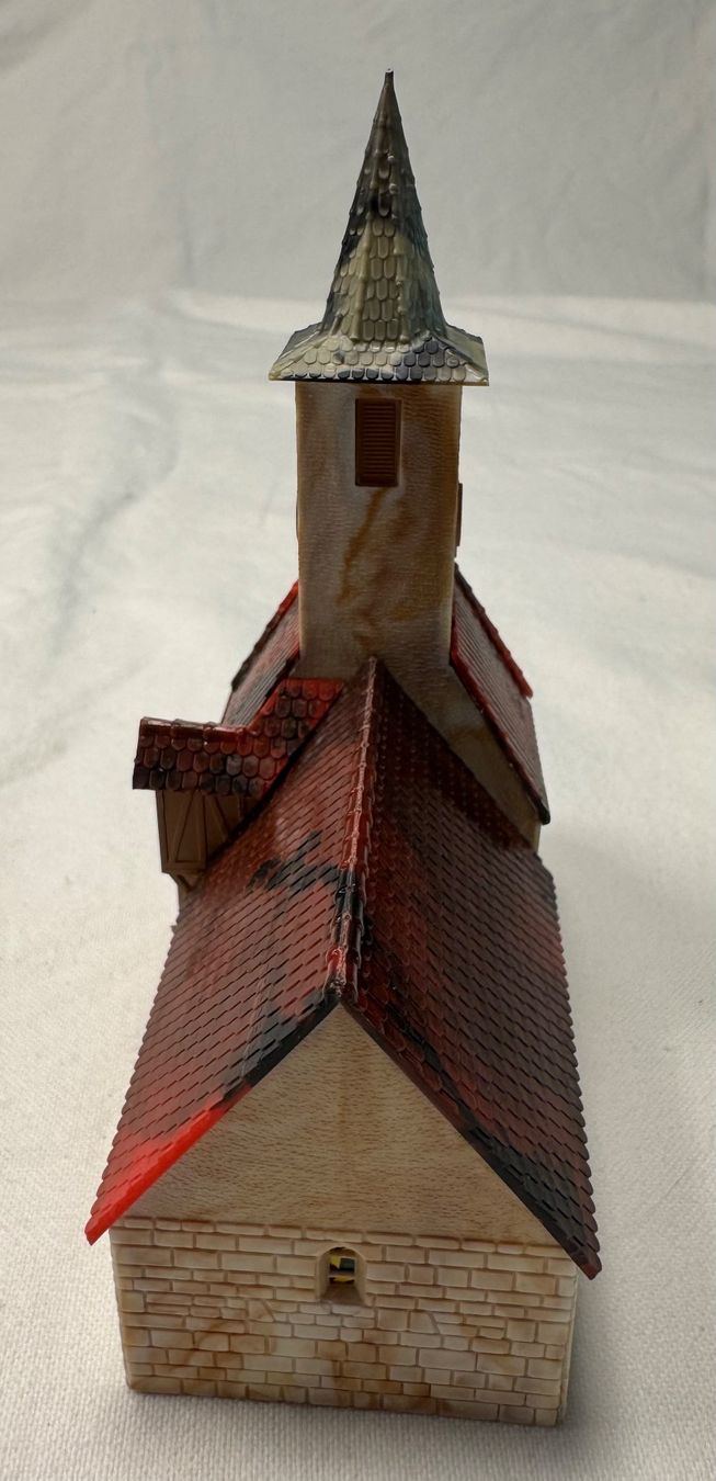 Modellini di ferrovie: Modelleisenbahn kleine Kirche mit rotem Dach – Usato da Wettingen venduto da 1coni1 3