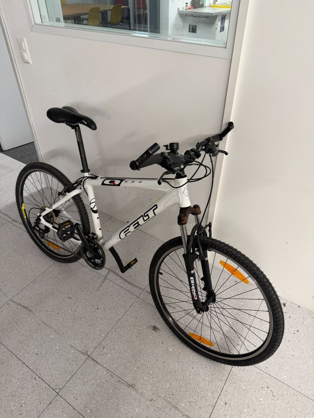 Biciclette: City-Bike Gebraucht !! – Usato da Schwerzenbach venduto da Fachhaus_Logistik